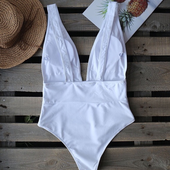 White Plunge Neck Monokini Swimsuit with Open Back - Picture 4 of 6